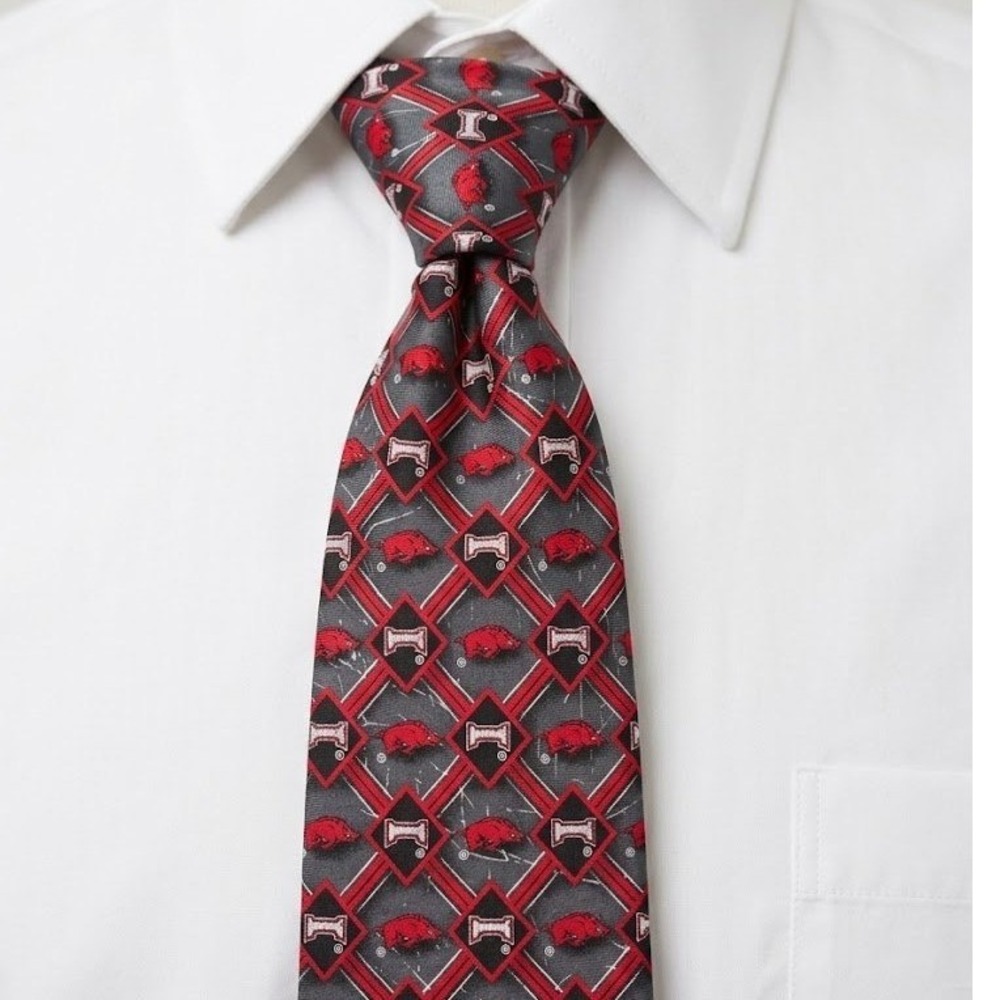 NEW Eagles Wings Arkansas Razorbacks Silk Necktie Black Red Grey 4"x60"